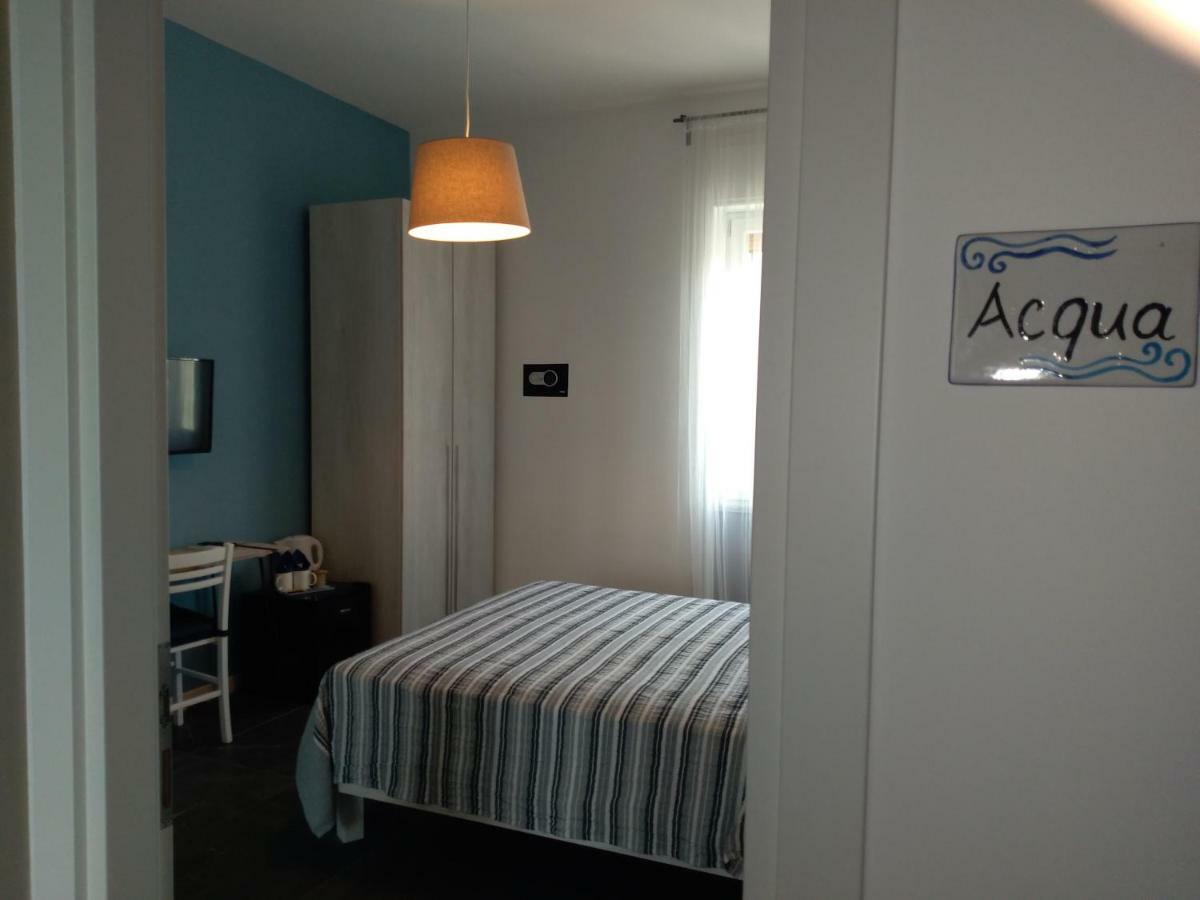Acquasalata Bed & Breakfast ซาแลร์โน ภายนอก รูปภาพ