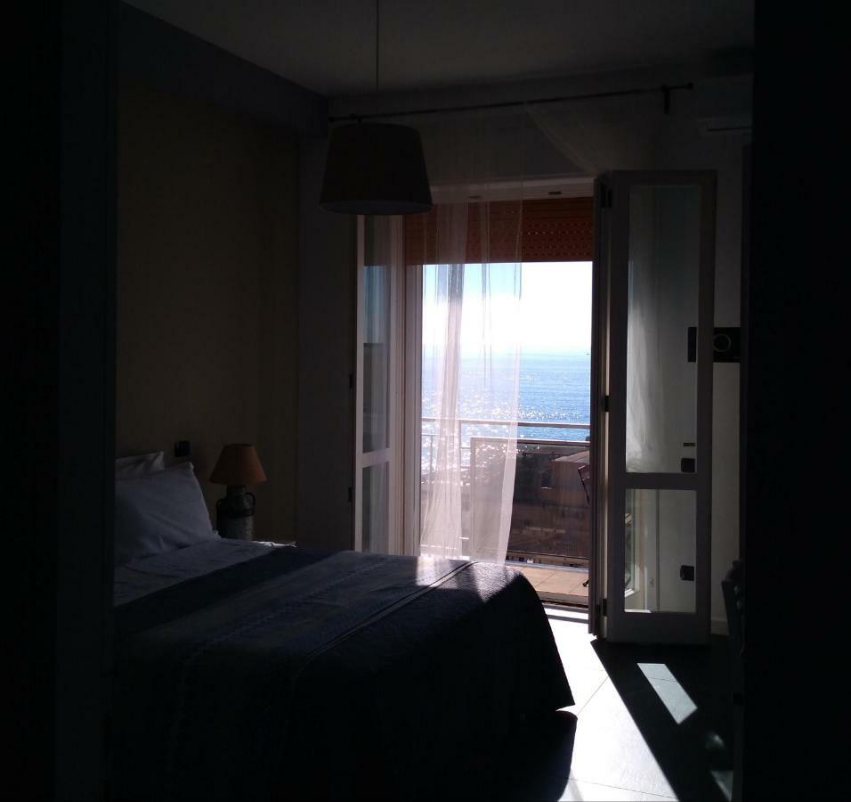 Acquasalata Bed & Breakfast ซาแลร์โน ภายนอก รูปภาพ